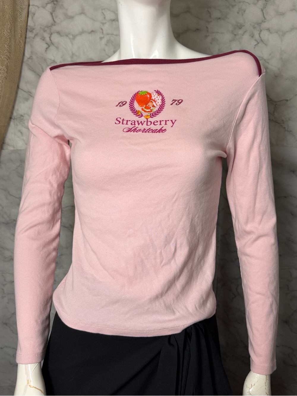 Strawberry Shortcake Long Sleeve Graphic Top Size L Y2K Style Runs Very Small